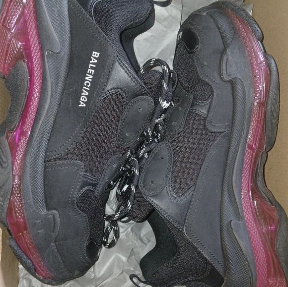 Triple S Balenciagas - Picture 6 of 9